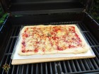 Recept na brusinkovou pizzu na grilu Weber