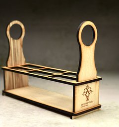 Drevený stojan pre 6 ks chilli omáčiek Mučíto.